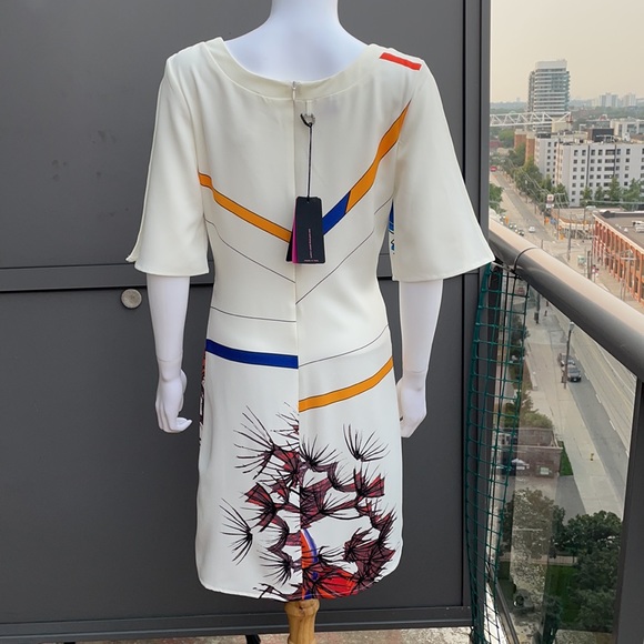 Save the Queen  Dress  Size L - Picture 4 of 16